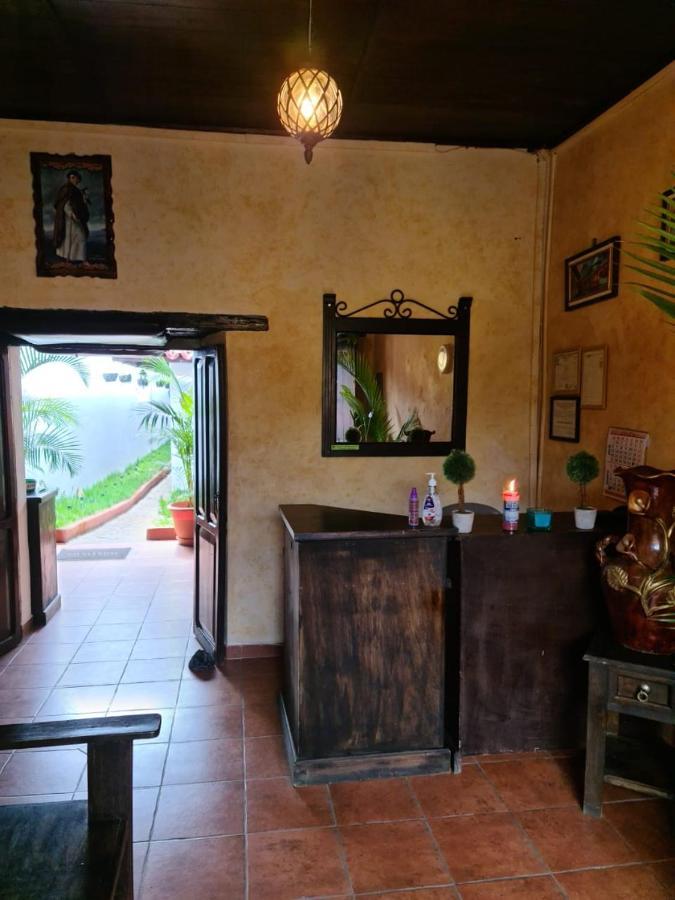 Hotel San Judas Tadeo Garden Antigua Buitenkant foto