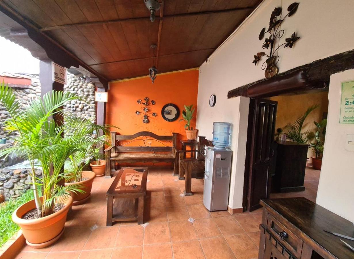 Hotel San Judas Tadeo Garden Antigua Buitenkant foto